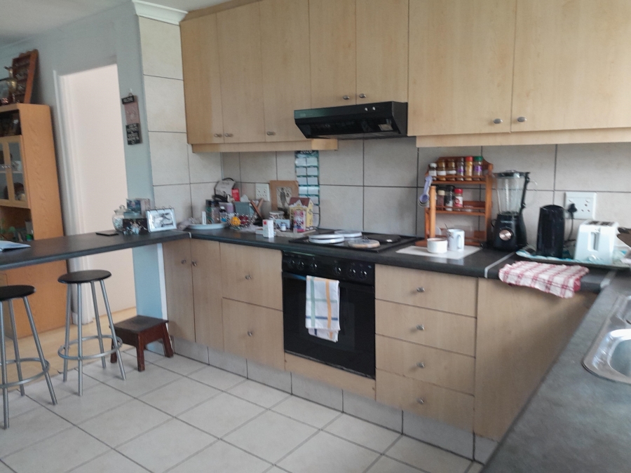 To Let 1 Bedroom Property for Rent in Thornton Western Cape